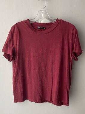 ZARA WOMEN’S BASICS RED CROPPED T-SHIRT - SIZE M!